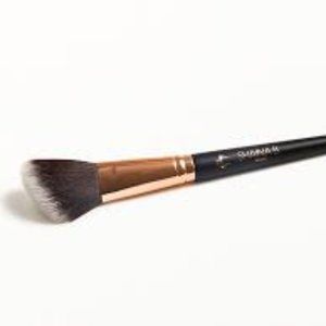 Shaina B Miami Contour Brush